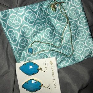 Blue arrow necklace and earring set